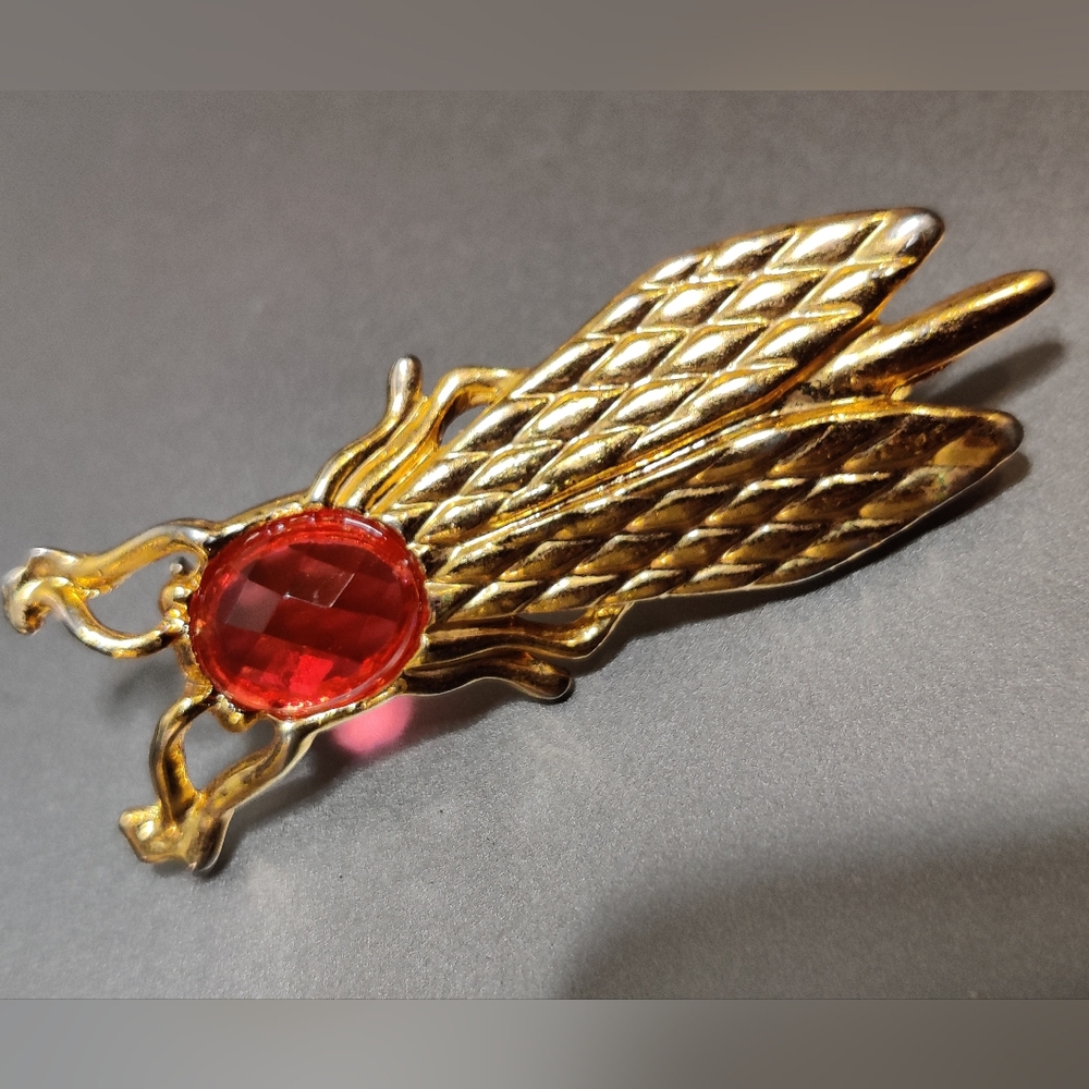 Yves Rocher Cicada Brooch